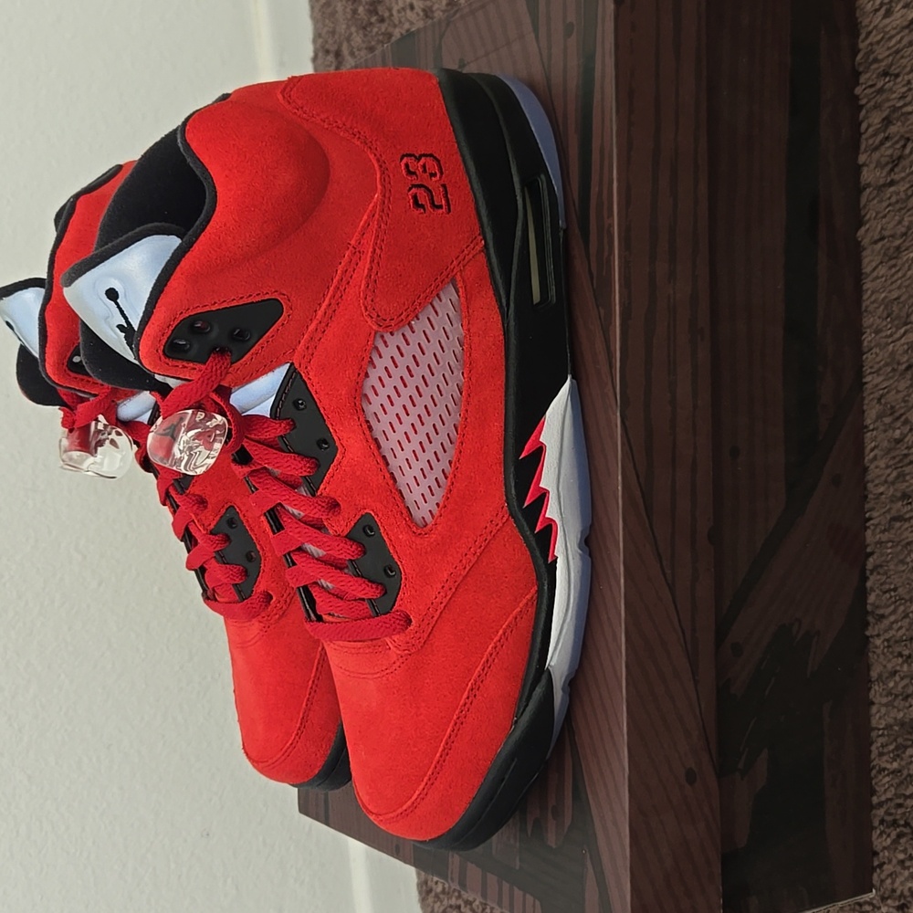 Raging Bull Jordan 5 Toro Bravo Deadstock - Picture 4 of 8